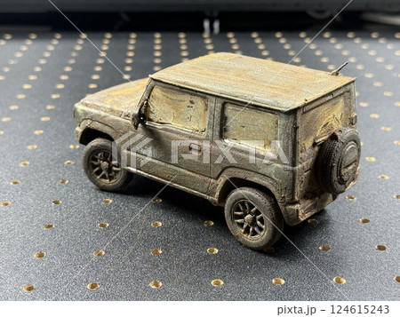 錆びた車　ジープ 124615243