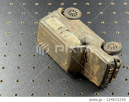 錆びた車　ジープ 124615250