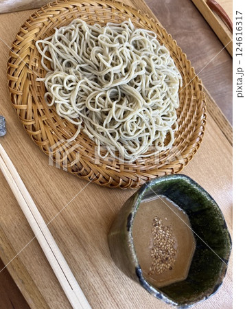 ざるそば、ざる蕎麦、冷たい蕎麦 124616317