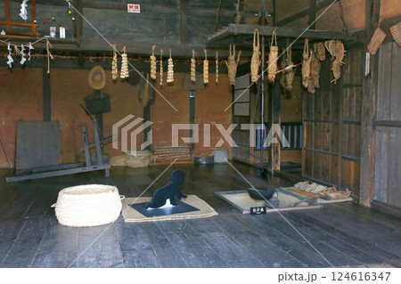 野口英世記念館　野口英世　猪苗代湖　猪苗代　野口英世御生家　猪苗代町　野口英世記念碑　囲炉裏　　　 124616347