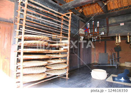 野口英世記念館　野口英世　猪苗代湖　猪苗代　野口英世御生家　猪苗代町　野口英世記念碑　囲炉裏　　　 124616350