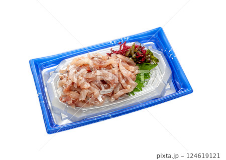 食品トレイの真鯵のたたき、なめろう【白背景・切り抜き】 124619121