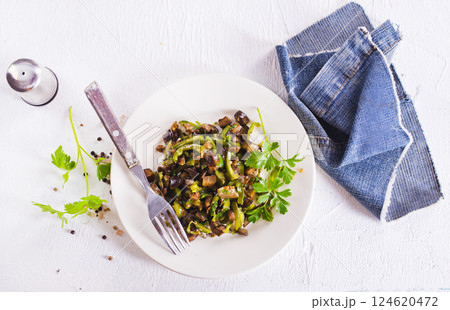 fried eggplant with vegetables and aroma spices fried eggplant with vegetables and aroma spices 124620472