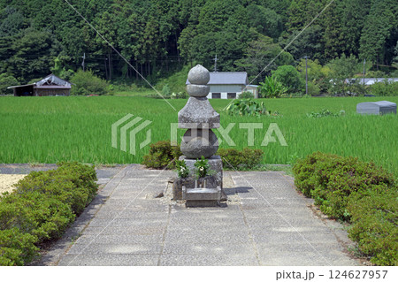 奈良 明日香村 蘇我入鹿首塚 124627957