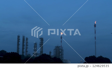 Oil refinery view Oil refinery view 124629535