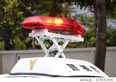 パトロールカー（昇降式パトランプ） 124631456