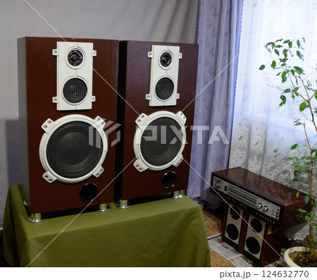 Music speakers, vintage speakers. Music speakers, vintage speakers. 124632770