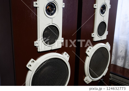 Music speakers, vintage speakers. 124632773