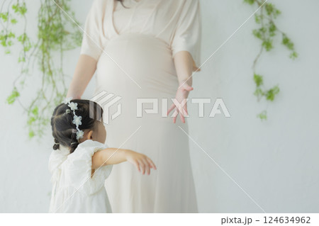 妊婦　マタニティフォト 124634962