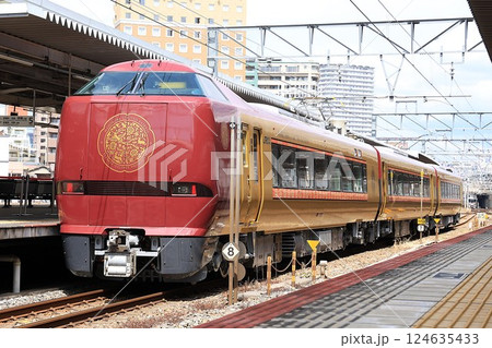 【JR西日本】683系6000番台 特急「まほろば」〜安寧〜(山陽線:岡山駅) 【JR西日本】683系6000番台 特急「まほろば」〜安寧〜(山陽線:岡山駅) 124635433