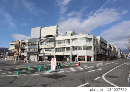 小諸駅から見る駅前通り商店街（長野県小諸市相生町1丁目） 124637730