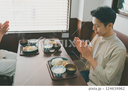 coffee shop coffee shop 124639962