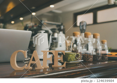 coffee shop coffee shop 124639984