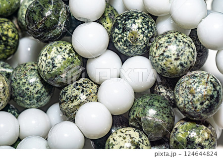 White agate and serpentine beads 124644824