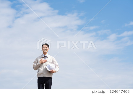 作業服の男性 作業服の男性 124647403