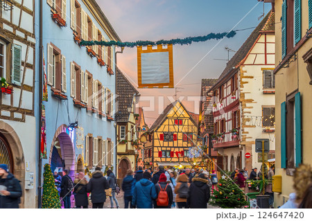 Eguisheim old town city skyline, cityscape of France. in winter 124647420