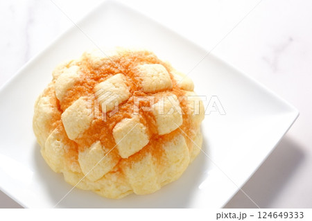 おいしそうなメロンパン おいしそうなメロンパン 124649333
