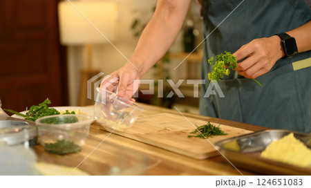 How to making compound butter. How to making compound butter. 124651083