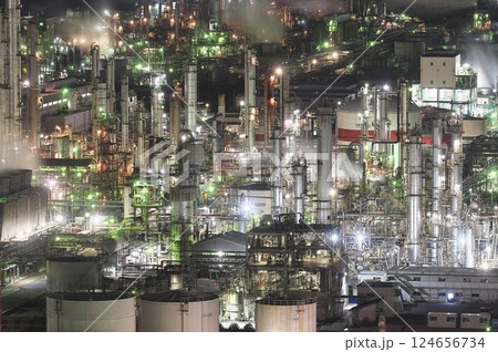四日市の工場夜景 124656734