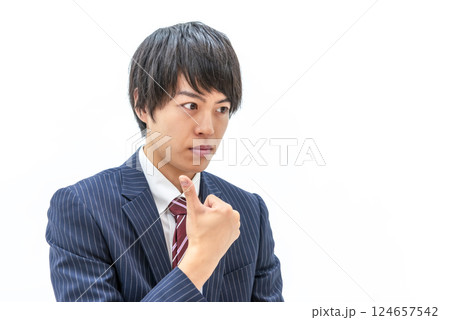 若いビジネスマンのアップ　グッドサイン 124657542