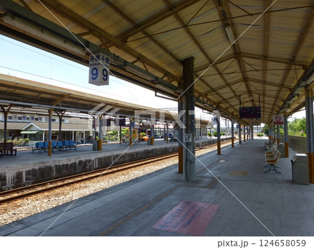 レール 鉄道 レール式 124658059