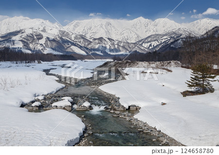 松川から見た冬の北アルプス 松川から見た冬の北アルプス 124658780
