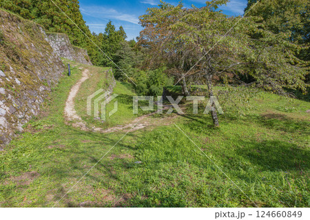 岐阜 岩村城跡の風景 124660849