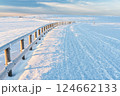 長野県長和町　冬の美ヶ原高原 124662133