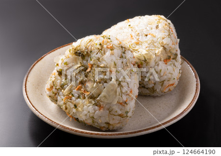 いか昆布 おにぎり いか昆布 おにぎり 124664190
