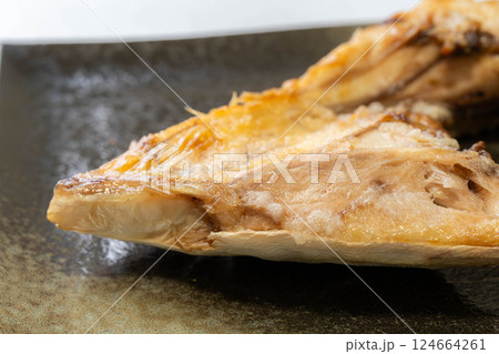 【食べ物素材】ブリカマの塩焼き 124664261