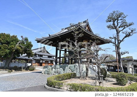 春の香積院 124665219