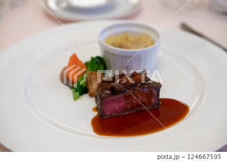 美味しいローストビーフ 124667595