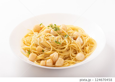 イタヤ貝のバター醤油パスタ 124670458