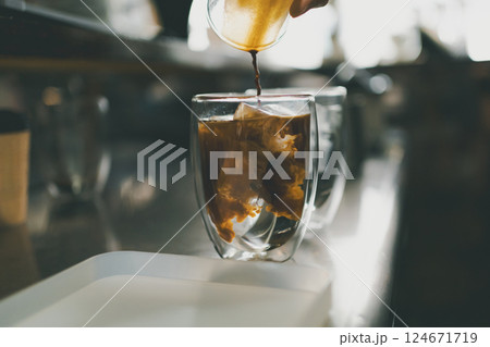 coffee shop coffee shop 124671719