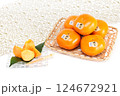 福岡県産　博多秋王　種無し完全甘柿 124672921