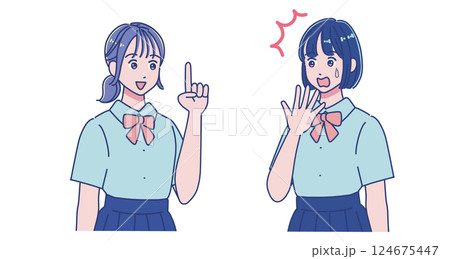 会話する2人の女子生徒たち 会話する2人の女子生徒たち 124675447