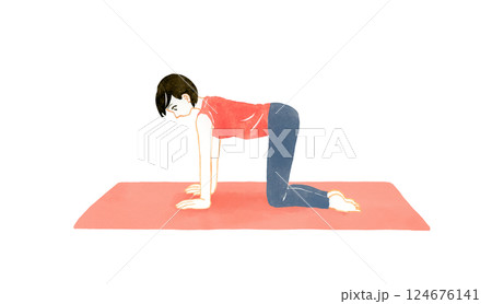 四つん這いの体勢になる女性　ヨガ・ストレッチの手描き水彩イラスト素材 124676141