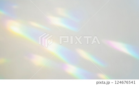 柔らかな光に浮かぶ虹色のプリズム反射（AI生成画像） 124676541