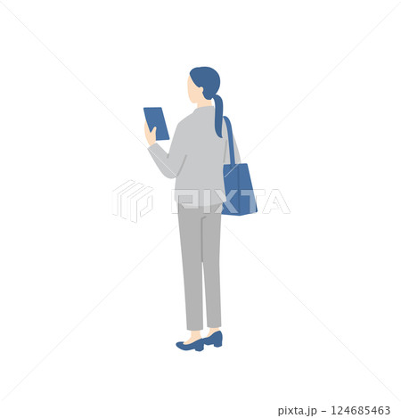 ビジネスバッグを持ってスマホを確認しているビジネスパーソンの後ろ姿 ビジネスバッグを持ってスマホを確認しているビジネスパーソンの後ろ姿 124685463