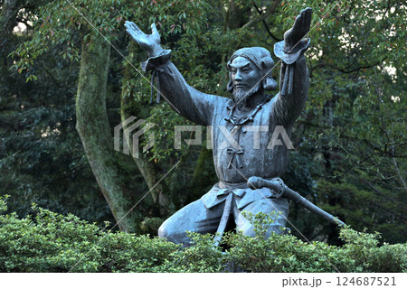 島根県　出雲大社　ムスビの御神像 大国主命 124687521