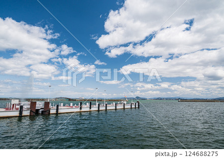 琵琶湖大津港風景　大津市 124688275