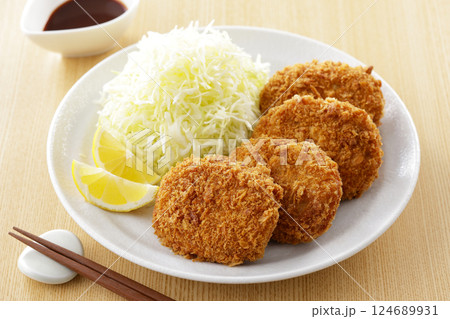 美味しい牛肉とじゃがいものコロッケ 124689931