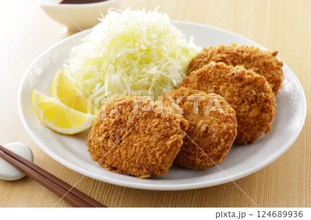 美味しい牛肉とじゃがいものコロッケ 124689936