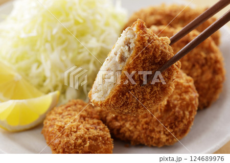 美味しい牛肉とじゃがいものコロッケ 124689976