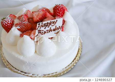 誕生日ケーキ 誕生日ケーキ 124690327