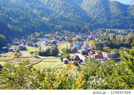 萩町合掌造り集落　白川郷　茅葺　荻町城跡　展望台　展望台遊歩道 124691489