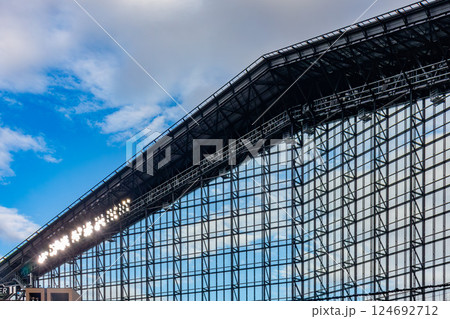エスコンフィールドHOKKAIDO(北海道北広島市Fビレッジ、北海道ボールパーク)の巨大なガラス エスコンフィールドHOKKAIDO(北海道北広島市Fビレッジ、北海道ボールパーク)の巨大なガラス 124692712