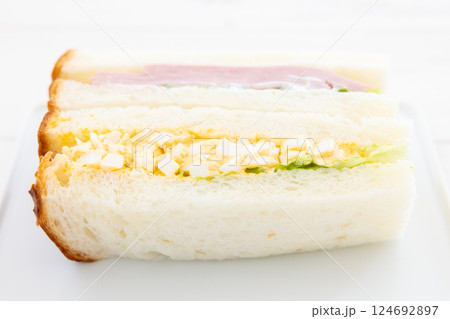 おいしいミックスサンド 124692897
