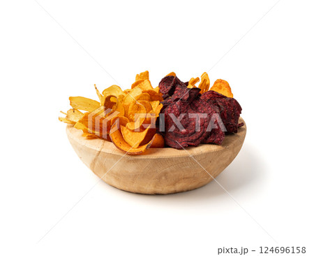 Parsnips, sweet potato, carrot and beetroot chips isolated, dry vegetable root mix, healthy snacks 124696158