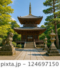 静寂に佇む日本の寺院 – 伝統と自然の調和 124697150